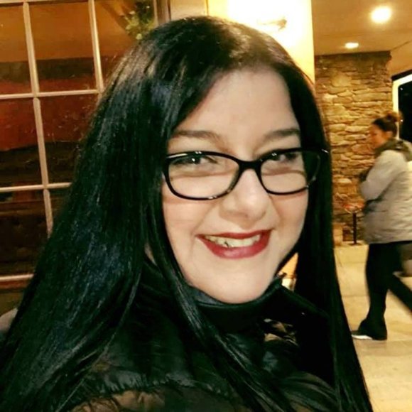 ⭐️Meet your Posh Ambassador 2, Jennifer⭐️ - Picture 1 of 11